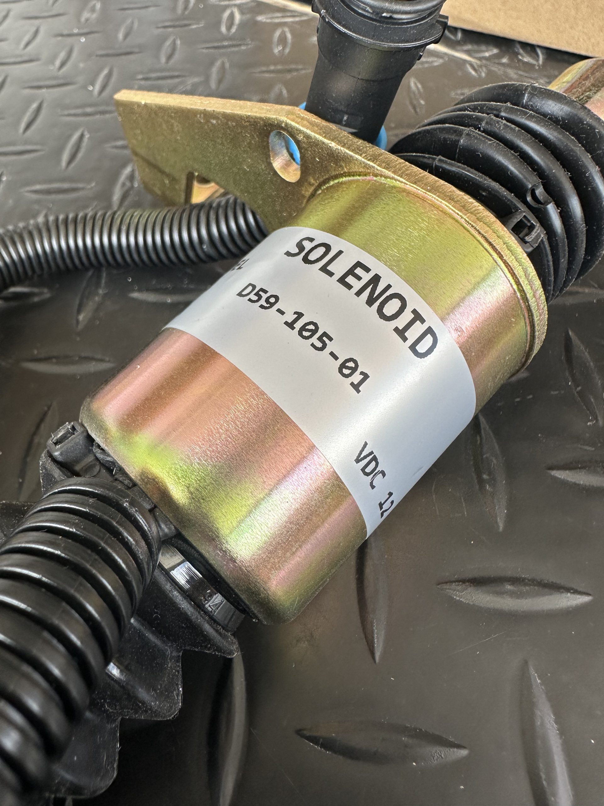 Solenoide de parada de combustible D59-105-01 Voltron - Imagen 2